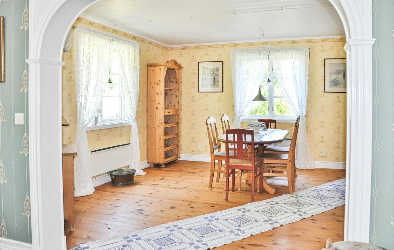 Cozy Home In Lesjoefors With Kitchen Lesjofors Bagian luar foto